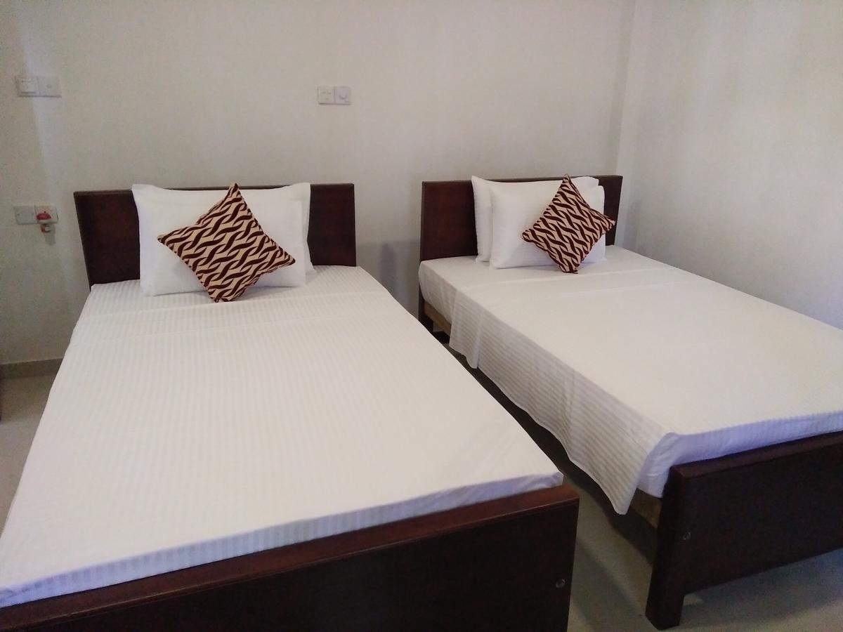 Ocean Bay Surf Resort Weligama Kültér fotó