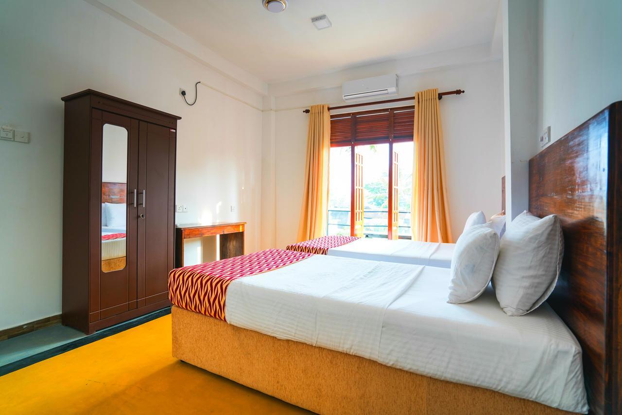 Ocean Bay Surf Resort Weligama Kültér fotó