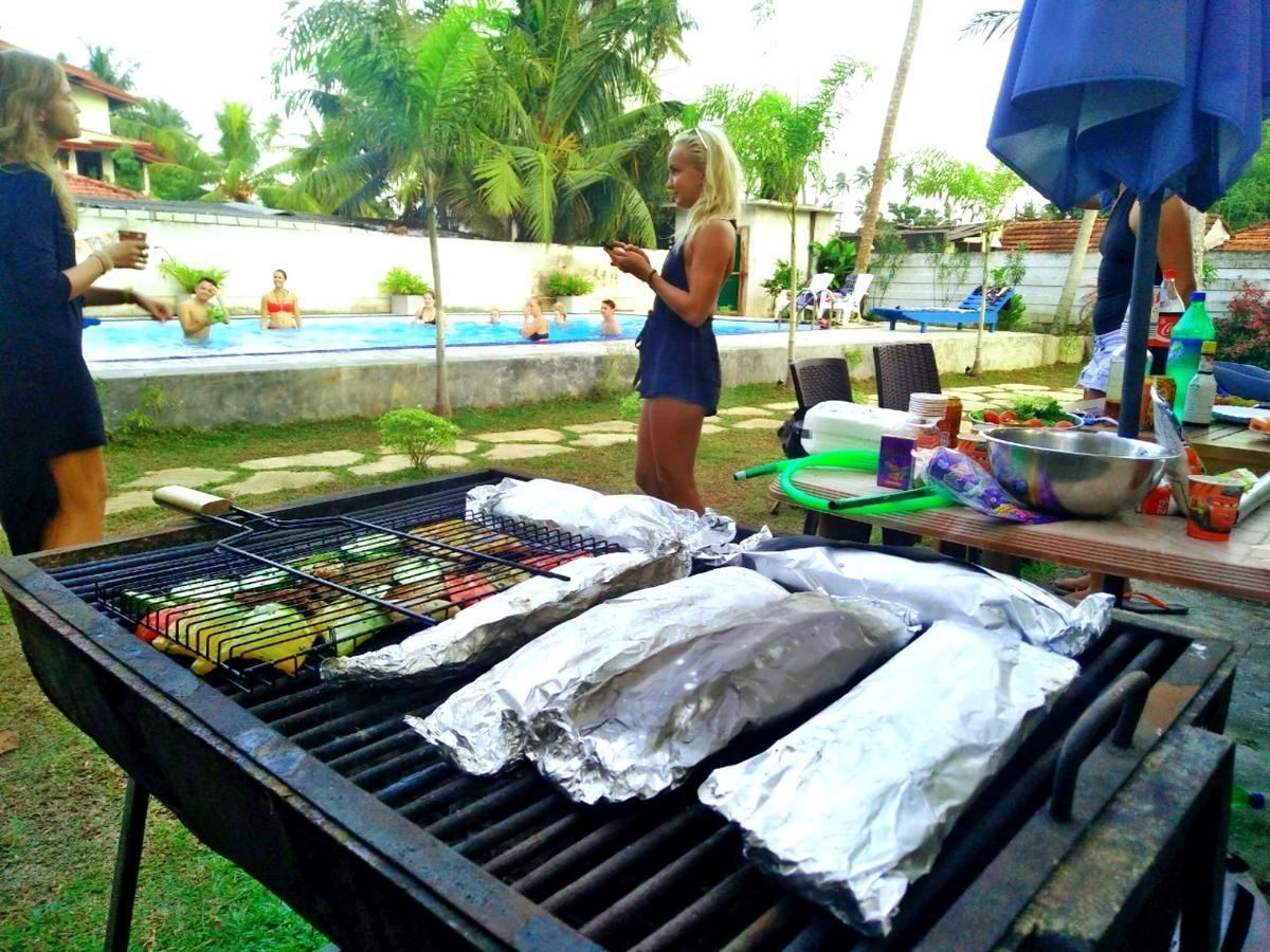 Ocean Bay Surf Resort Weligama Kültér fotó
