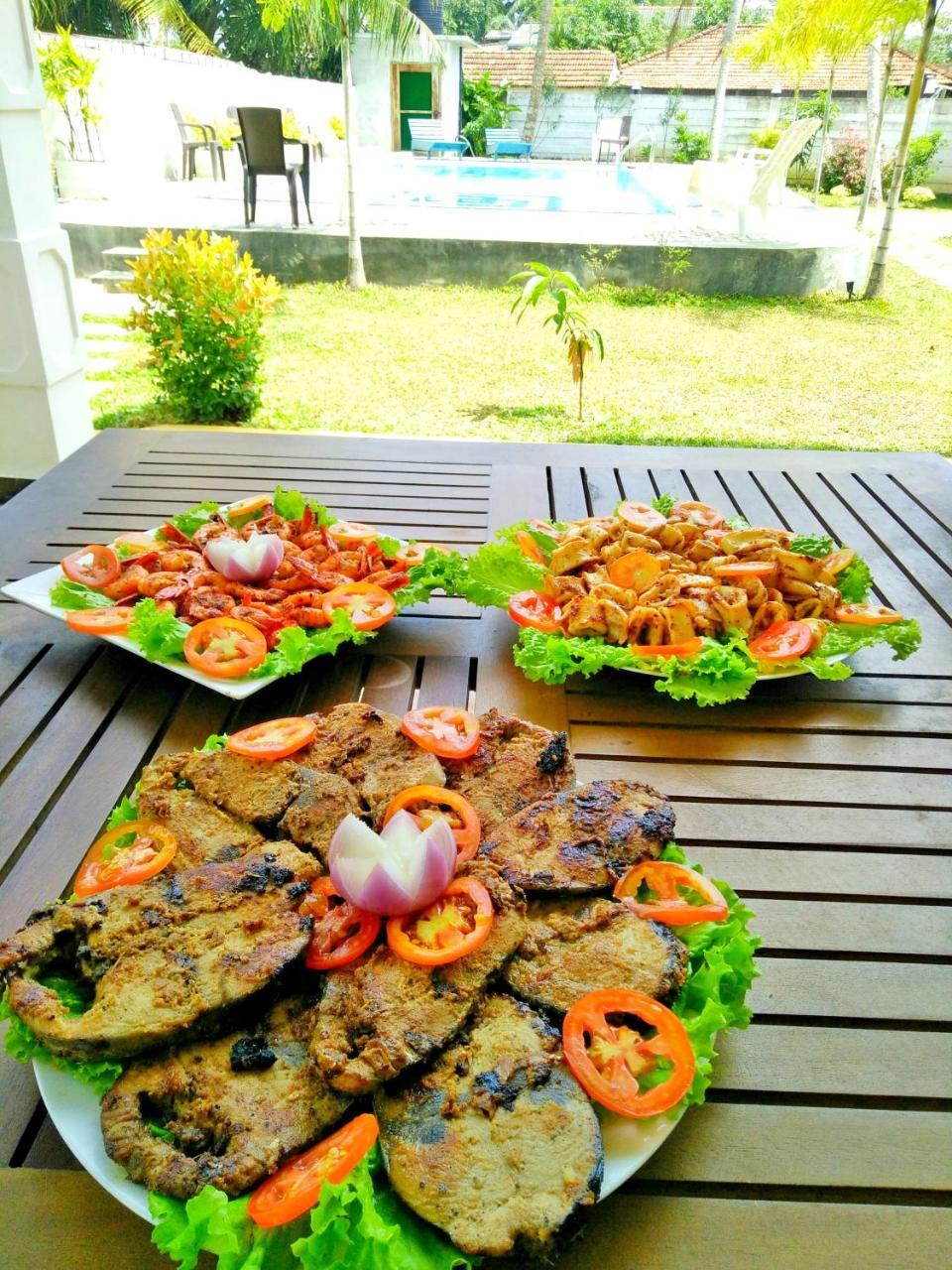 Ocean Bay Surf Resort Weligama Kültér fotó