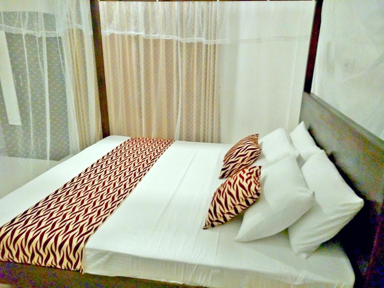 Ocean Bay Surf Resort Weligama Kültér fotó