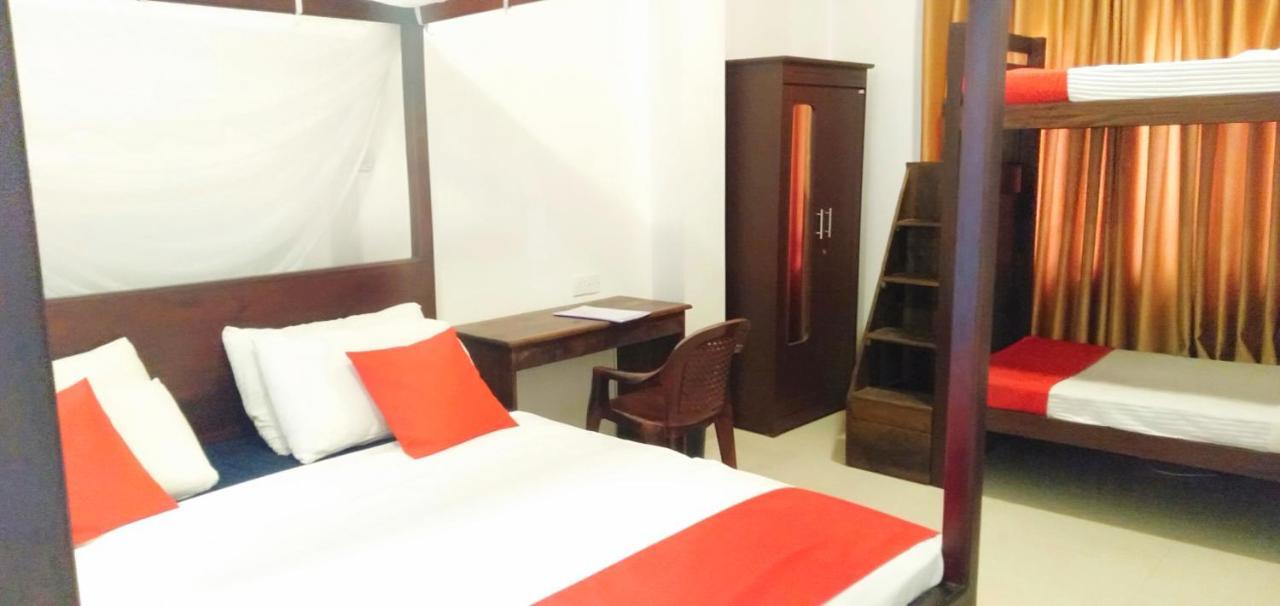 Ocean Bay Surf Resort Weligama Kültér fotó